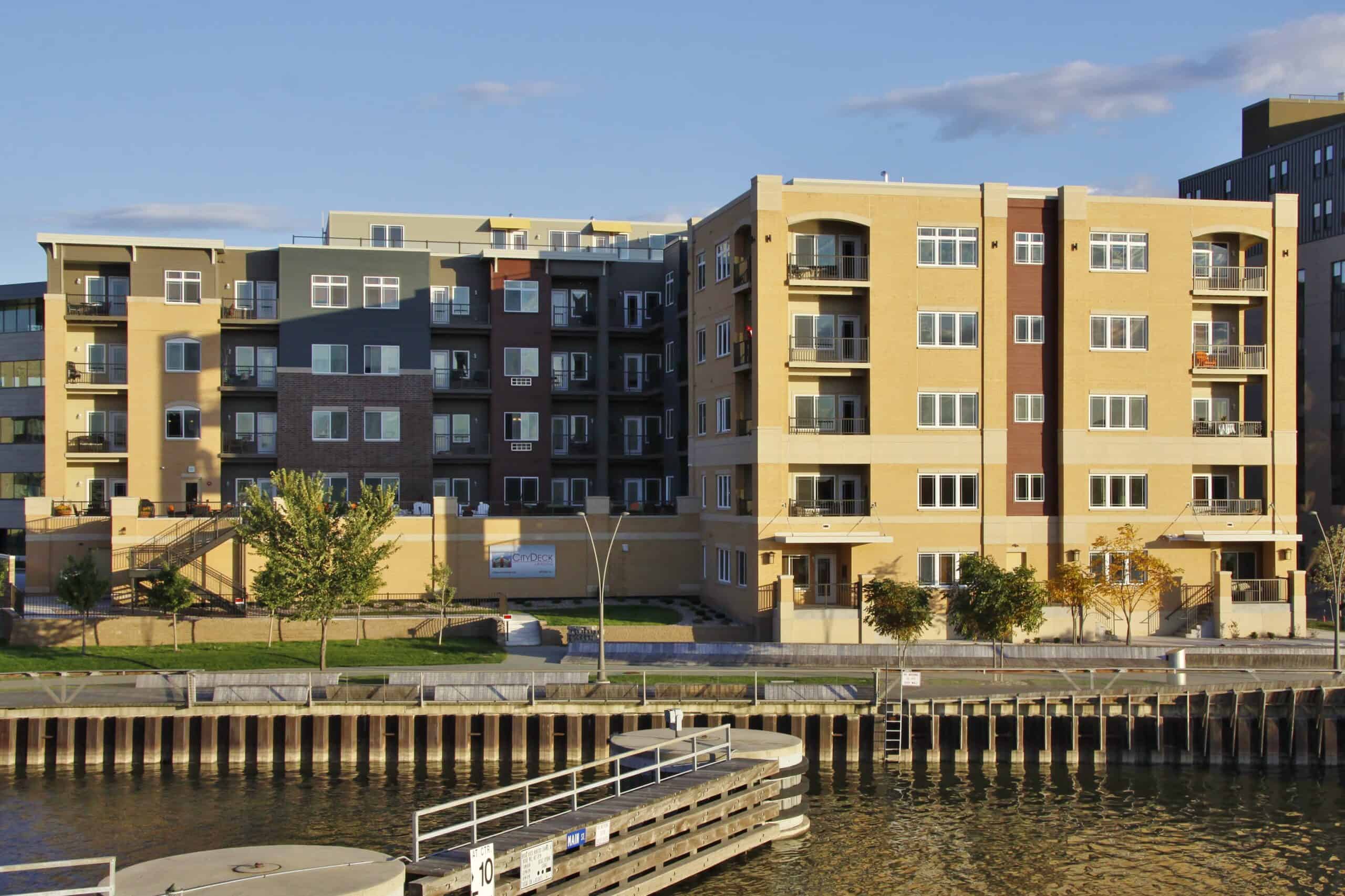 CityDeck Landing Luxury Apartments, Downtown Green Bay